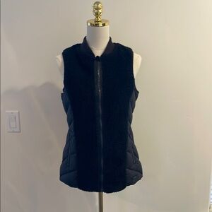 Athleta Black Sleeveless Puffer Vest Small